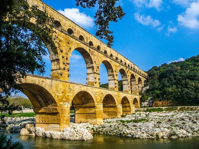 image from Arles, Roman And Romanesque Monuments