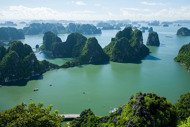 image from Multi Day Trips Ha Long