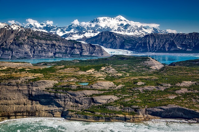 image from Kluane Wrangell St Elias Glacier Bay Tatshenshini Alsek