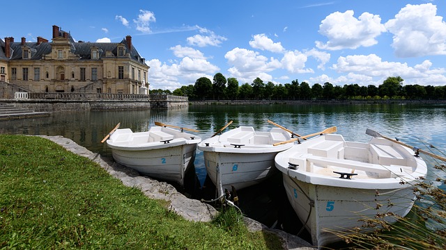 image from Palace And Park Of Fontainebleau