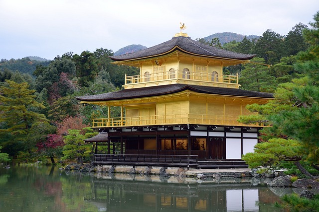 image from Visit Kinkaku Ji